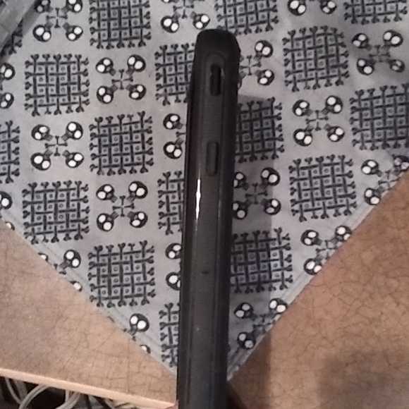 Black Web Phone case - Picture 6 of 6